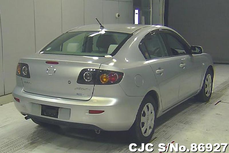 Mazda axela 2005